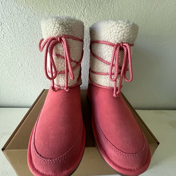Koolaburra Shoes - Koolaburra Pink Shearling-Lined Boots